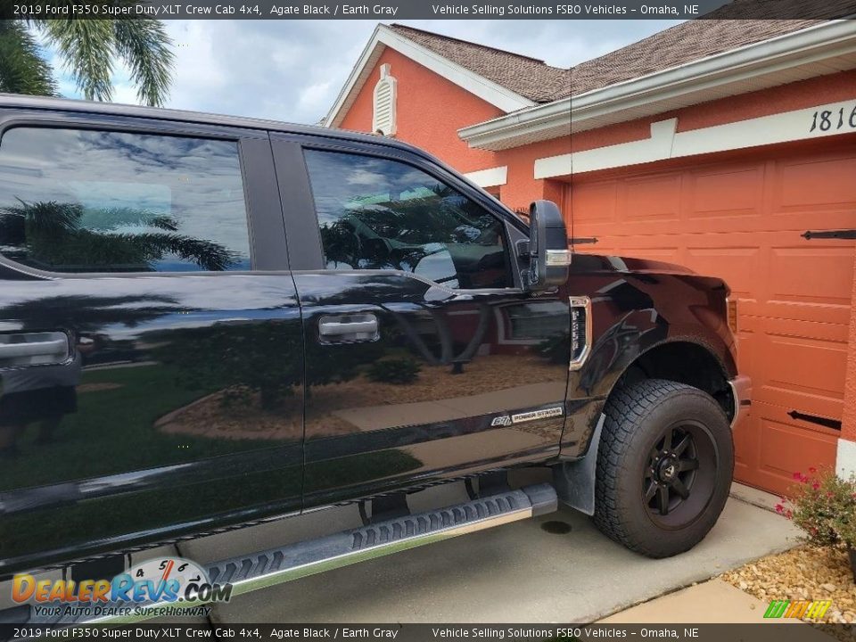 2019 Ford F350 Super Duty XLT Crew Cab 4x4 Agate Black / Earth Gray Photo #6