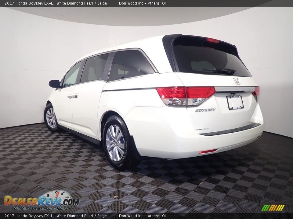 2017 Honda Odyssey EX-L White Diamond Pearl / Beige Photo #10