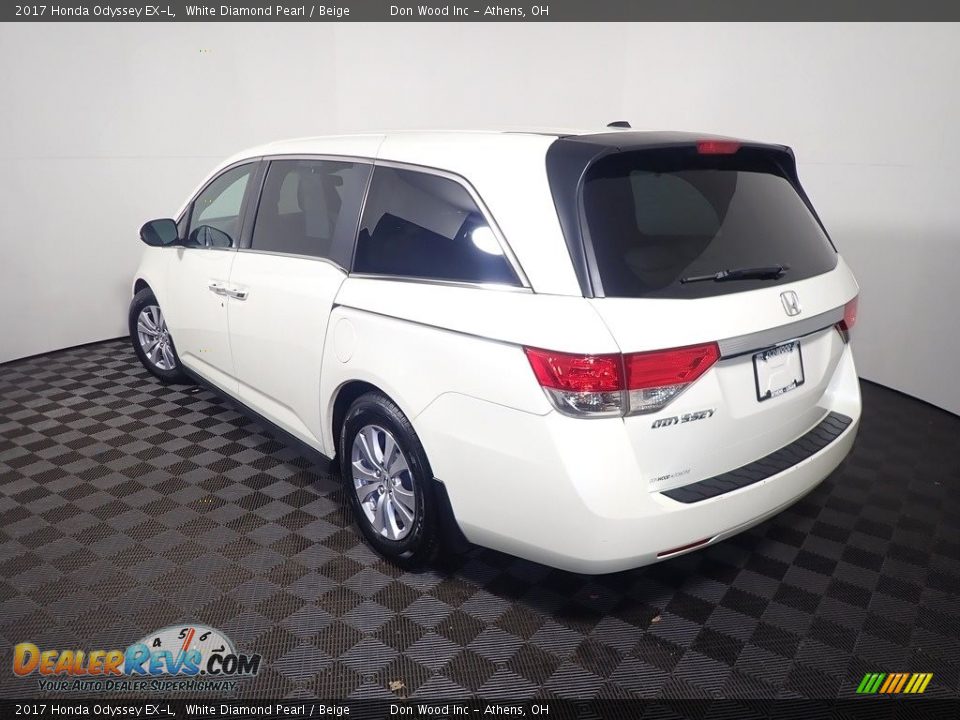 2017 Honda Odyssey EX-L White Diamond Pearl / Beige Photo #11