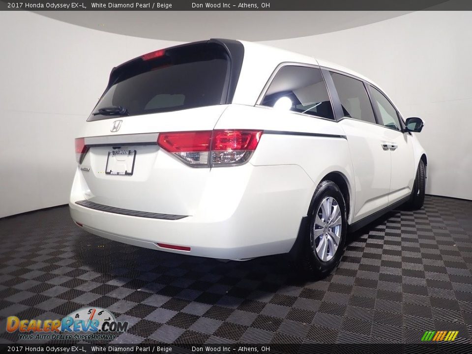 2017 Honda Odyssey EX-L White Diamond Pearl / Beige Photo #16