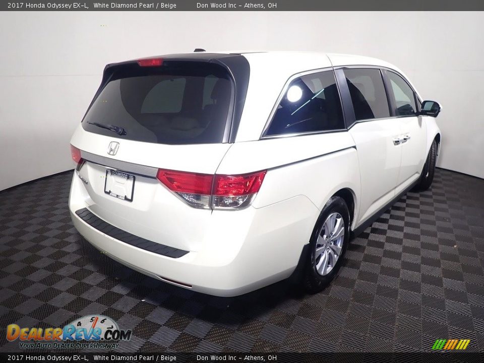 2017 Honda Odyssey EX-L White Diamond Pearl / Beige Photo #17