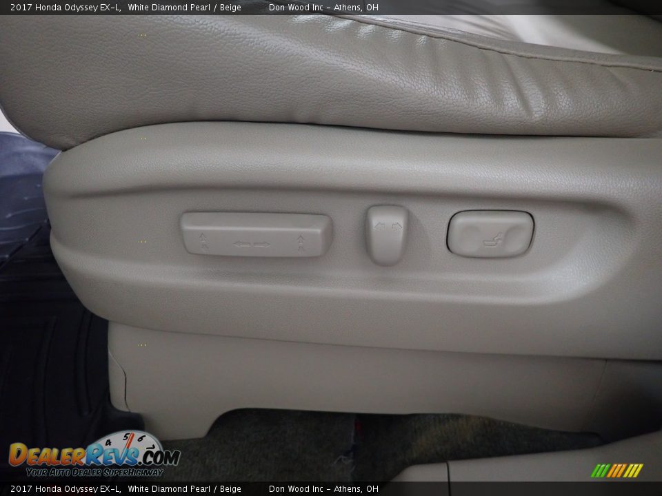 2017 Honda Odyssey EX-L White Diamond Pearl / Beige Photo #21