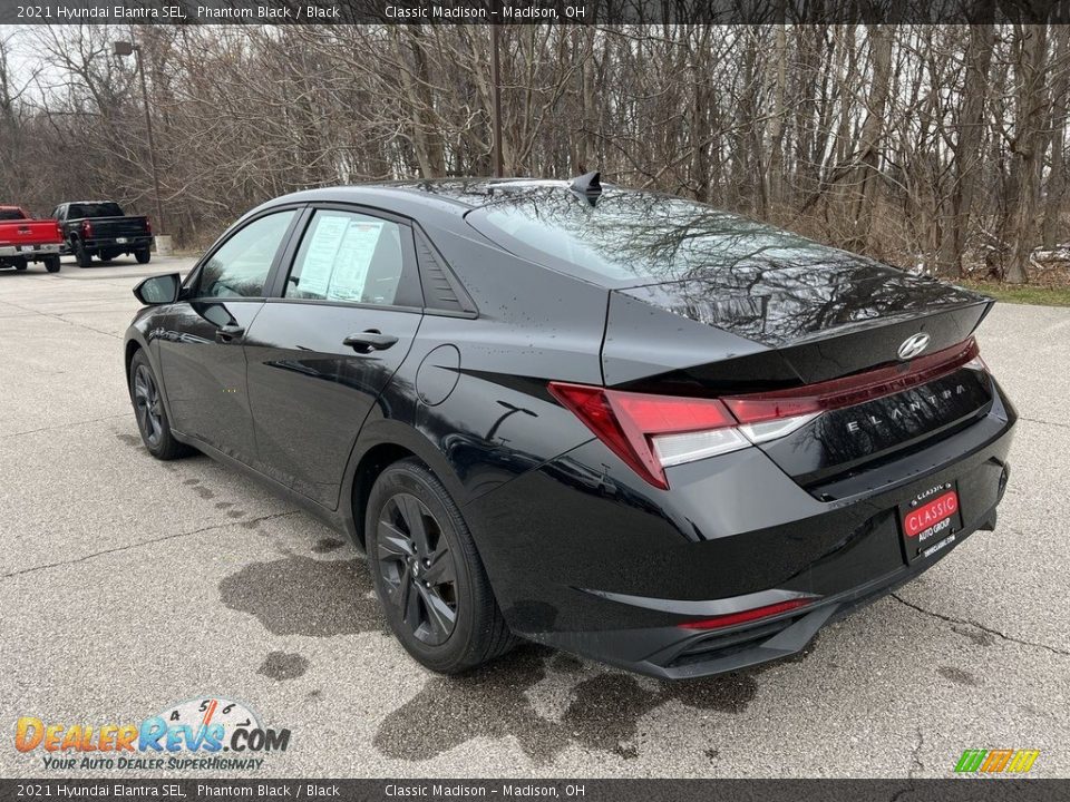 2021 Hyundai Elantra SEL Phantom Black / Black Photo #2