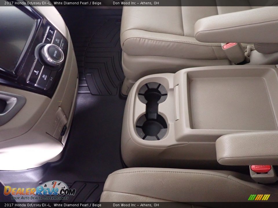 2017 Honda Odyssey EX-L White Diamond Pearl / Beige Photo #30