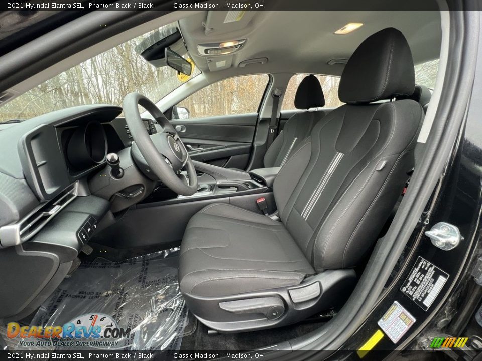Black Interior - 2021 Hyundai Elantra SEL Photo #6