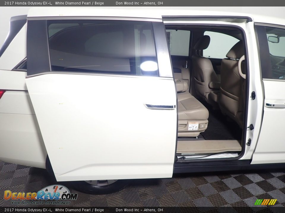 2017 Honda Odyssey EX-L White Diamond Pearl / Beige Photo #33