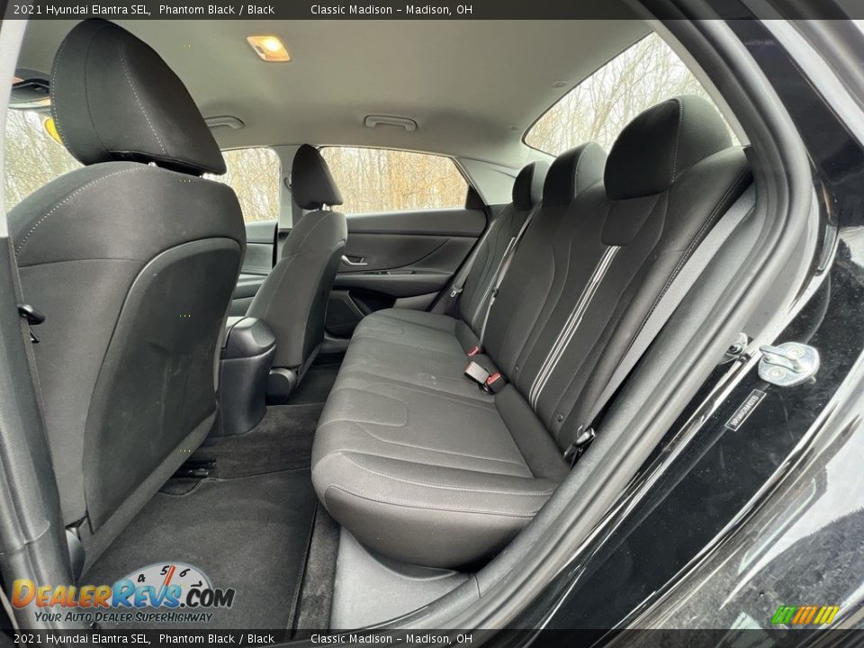 Rear Seat of 2021 Hyundai Elantra SEL Photo #16