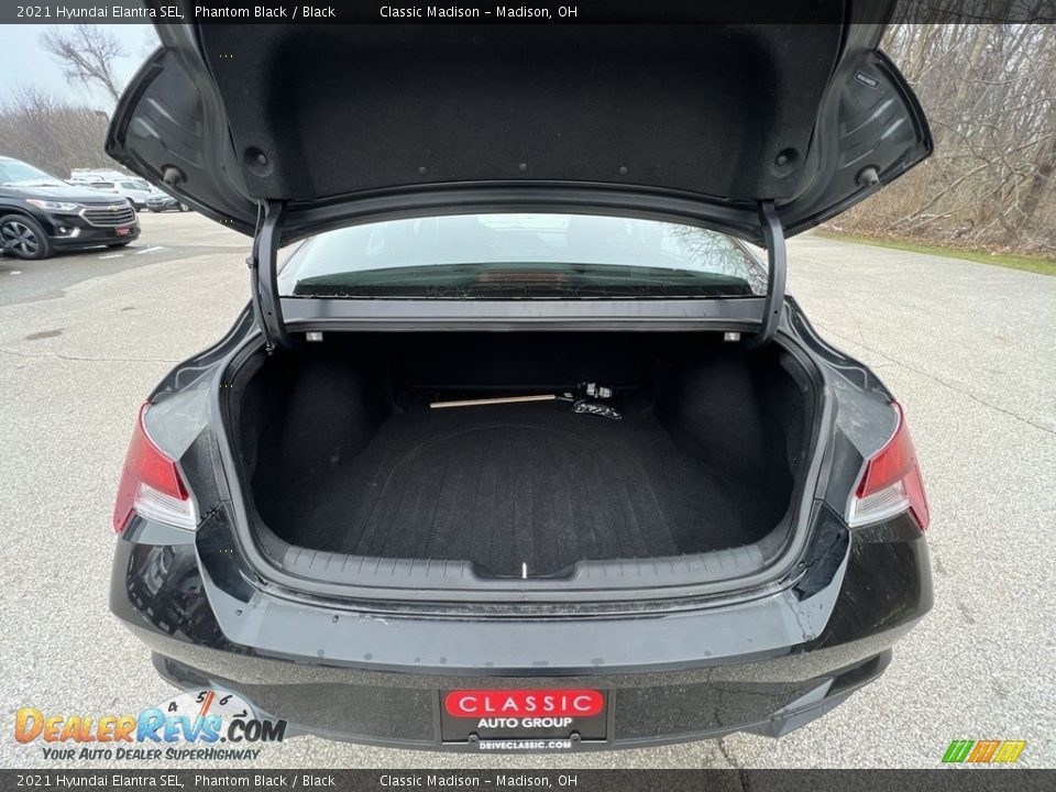 2021 Hyundai Elantra SEL Trunk Photo #17