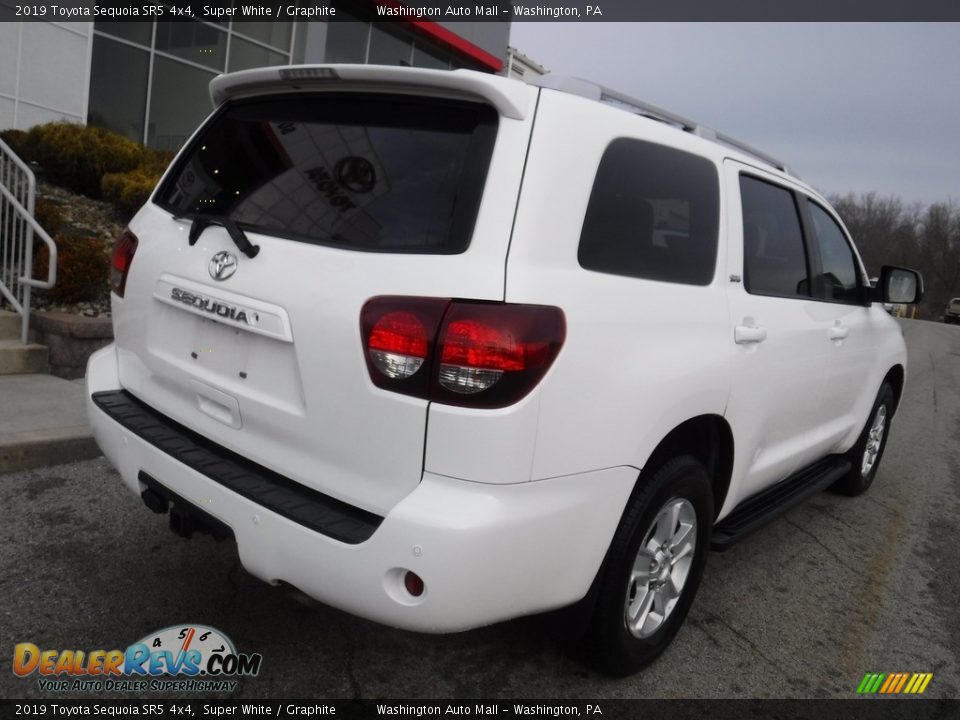 2019 Toyota Sequoia SR5 4x4 Super White / Graphite Photo #20