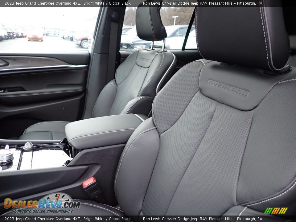 Front Seat of 2023 Jeep Grand Cherokee Overland 4XE Photo #11