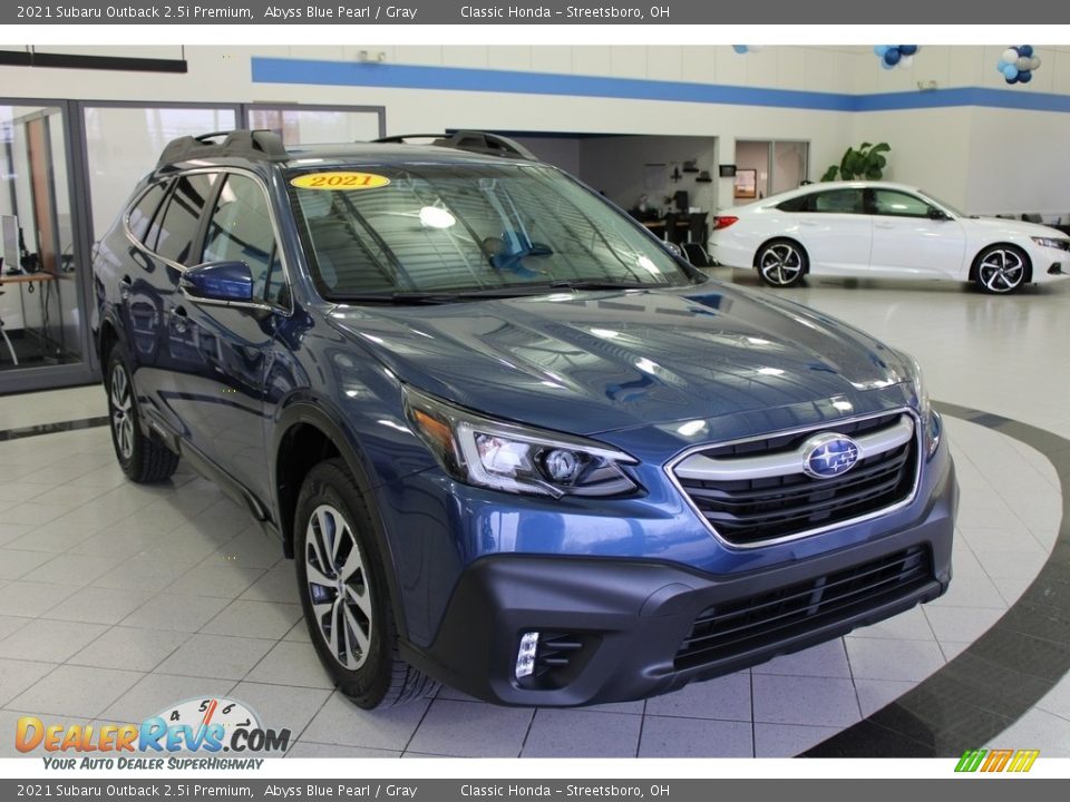 2021 Subaru Outback 2.5i Premium Abyss Blue Pearl / Gray Photo #4