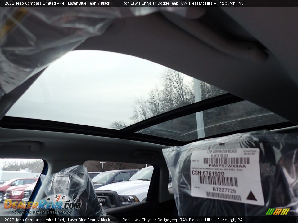 2022 Jeep Compass Limited 4x4 Laser Blue Pearl / Black Photo #18