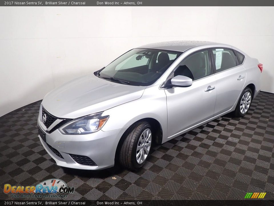 2017 Nissan Sentra SV Brilliant Silver / Charcoal Photo #8