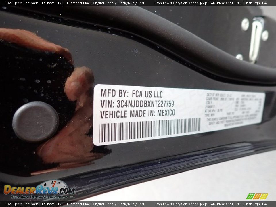 2022 Jeep Compass Trailhawk 4x4 Diamond Black Crystal Pearl / Black/Ruby Red Photo #14