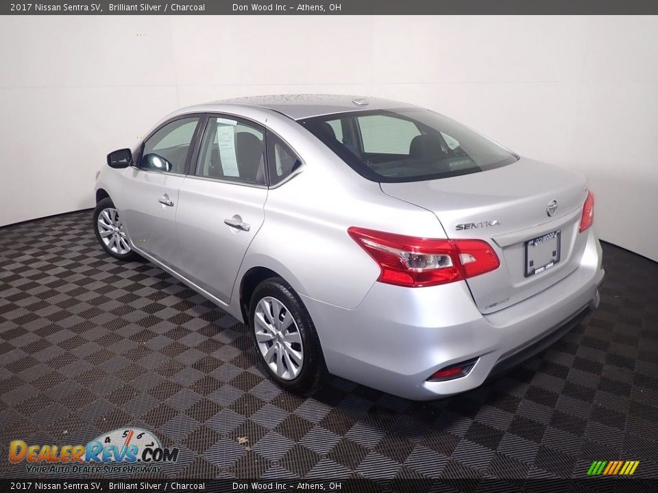 2017 Nissan Sentra SV Brilliant Silver / Charcoal Photo #10