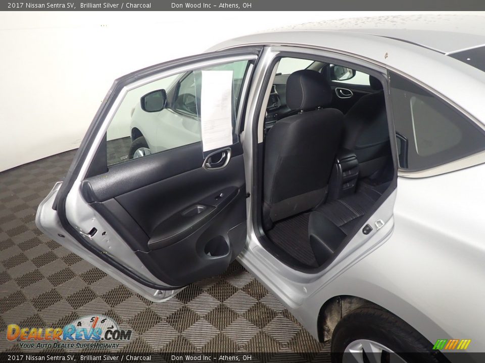 2017 Nissan Sentra SV Brilliant Silver / Charcoal Photo #29