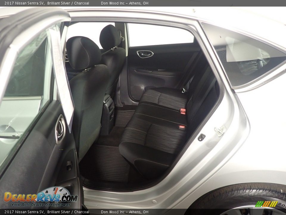 2017 Nissan Sentra SV Brilliant Silver / Charcoal Photo #30