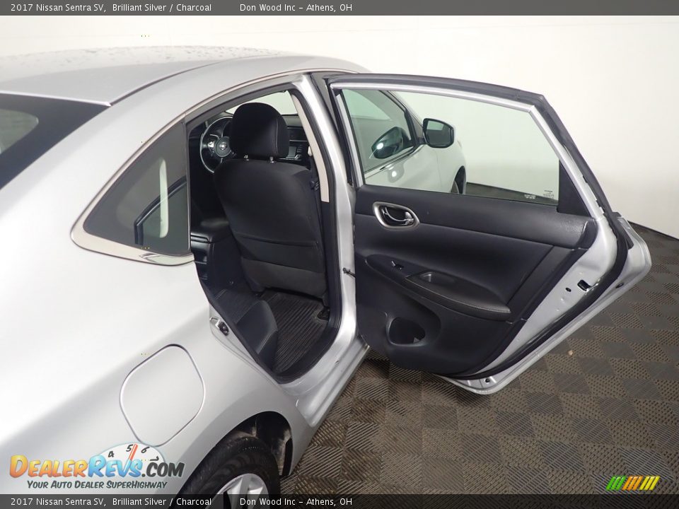 2017 Nissan Sentra SV Brilliant Silver / Charcoal Photo #31