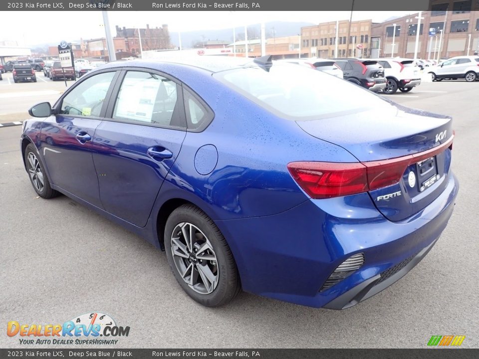 2023 Kia Forte LXS Deep Sea Blue / Black Photo #6