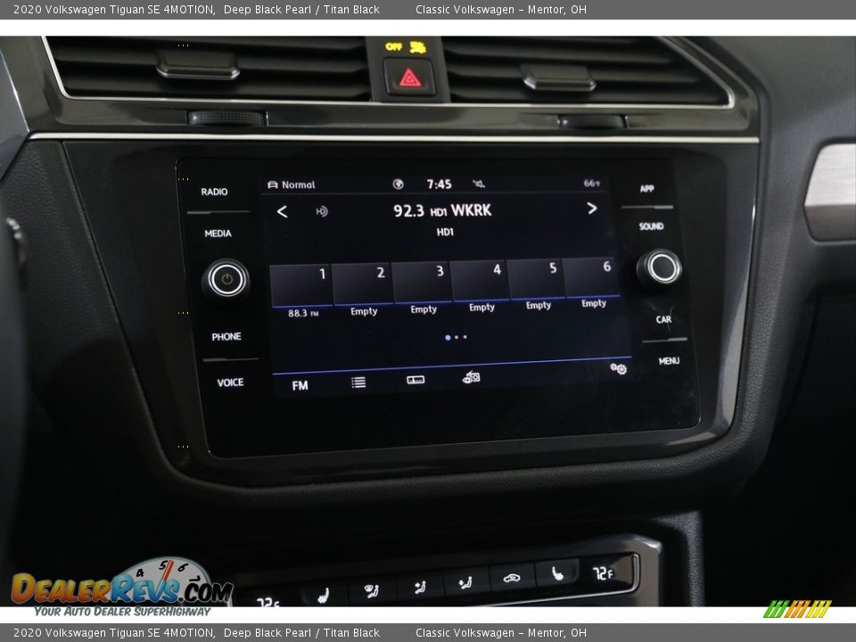 2020 Volkswagen Tiguan SE 4MOTION Deep Black Pearl / Titan Black Photo #10