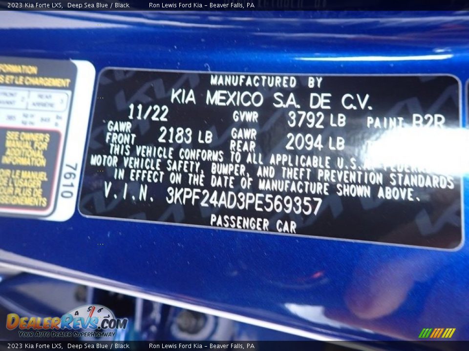 2023 Kia Forte LXS Deep Sea Blue / Black Photo #20