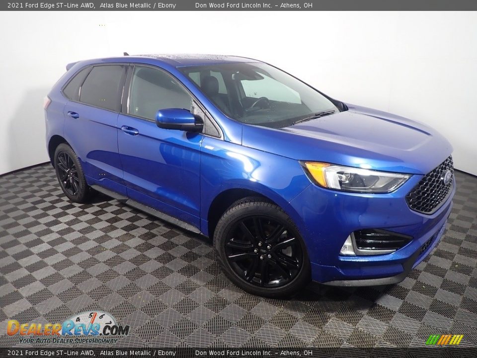 Front 3/4 View of 2021 Ford Edge ST-Line AWD Photo #4