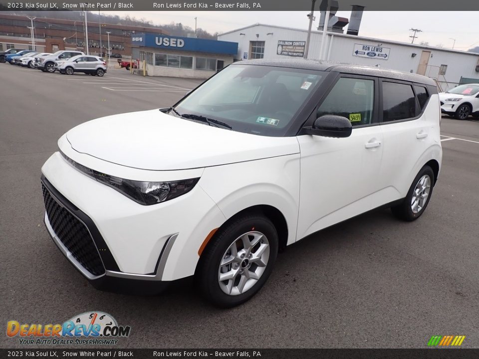 2023 Kia Soul LX Snow White Pearl / Black Photo #4
