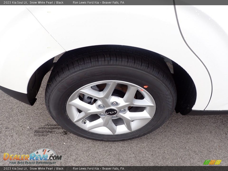 2023 Kia Soul LX Snow White Pearl / Black Photo #9
