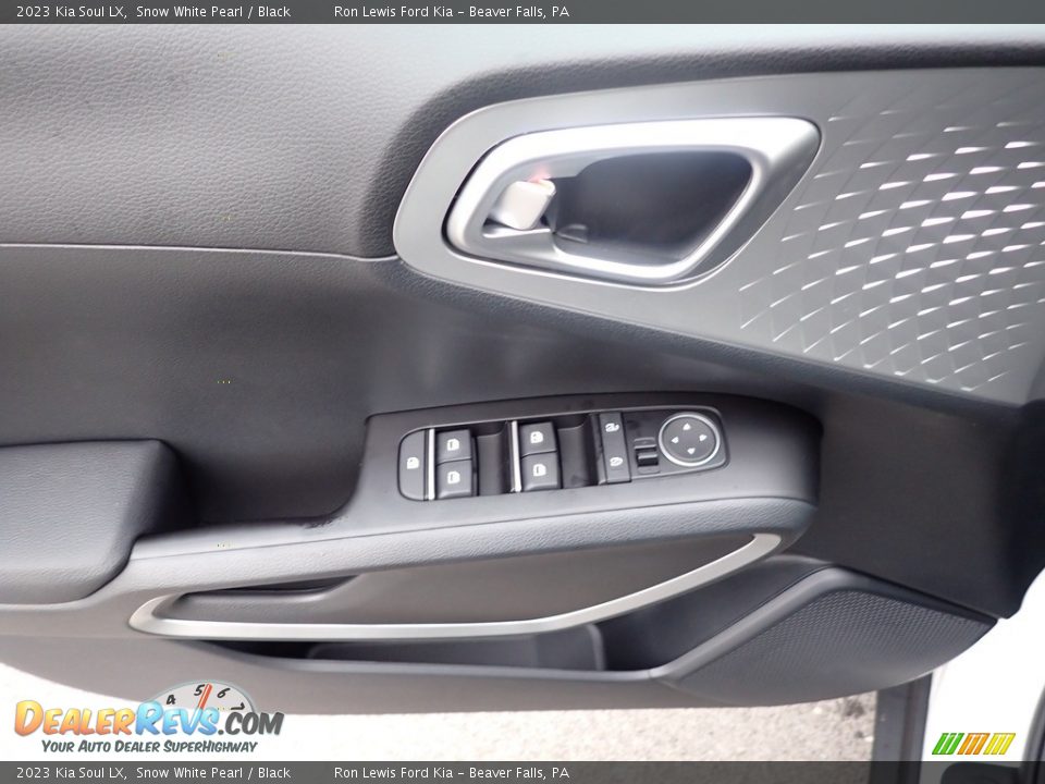 2023 Kia Soul LX Snow White Pearl / Black Photo #15