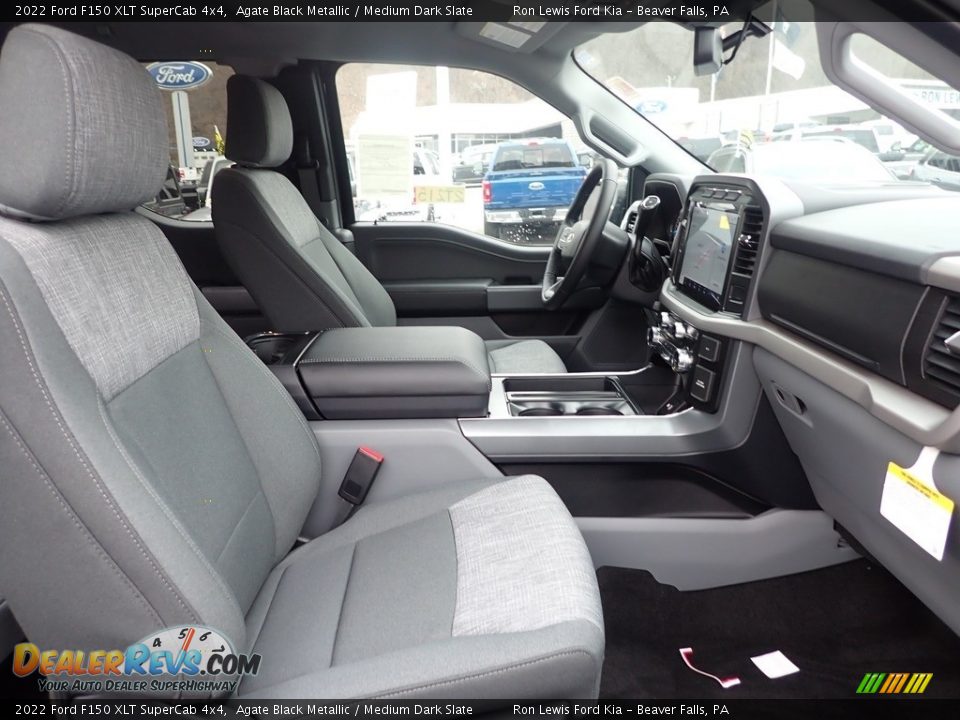 Front Seat of 2022 Ford F150 XLT SuperCab 4x4 Photo #12