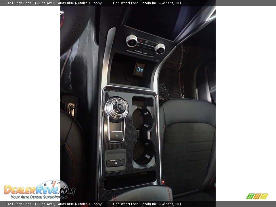 Controls of 2021 Ford Edge ST-Line AWD Photo #33