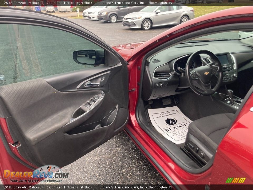 2018 Chevrolet Malibu LT Cajun Red Tintcoat / Jet Black Photo #11