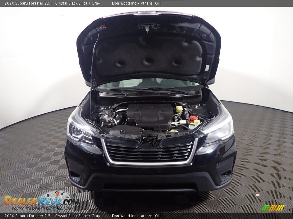2020 Subaru Forester 2.5i Crystal Black Silica / Gray Photo #5