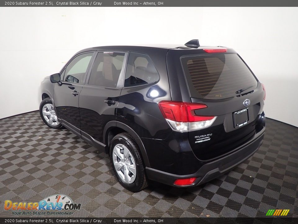 2020 Subaru Forester 2.5i Crystal Black Silica / Gray Photo #10