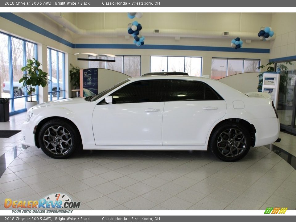 2018 Chrysler 300 S AWD Bright White / Black Photo #11