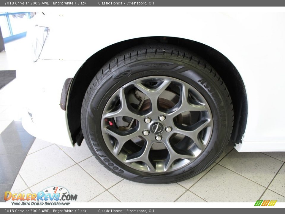 2018 Chrysler 300 S AWD Bright White / Black Photo #13