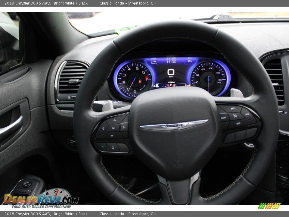 2018 Chrysler 300 S AWD Bright White / Black Photo #31