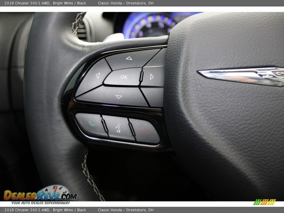 2018 Chrysler 300 S AWD Bright White / Black Photo #32