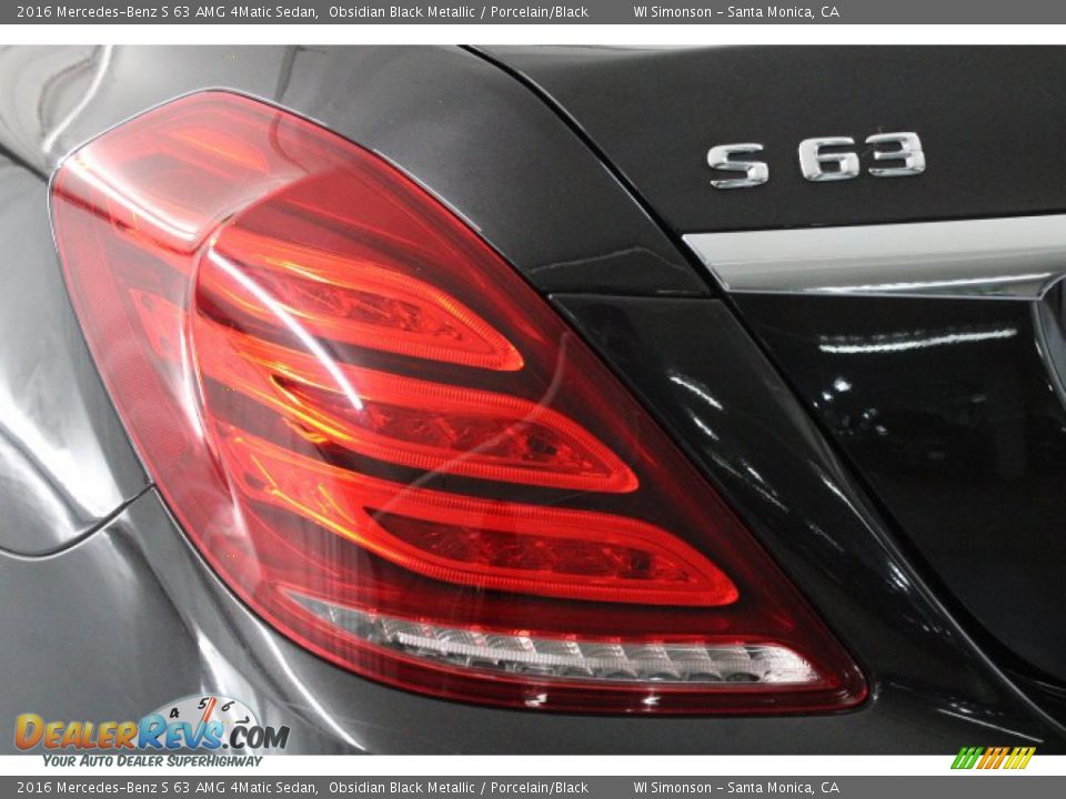 2016 Mercedes-Benz S 63 AMG 4Matic Sedan Obsidian Black Metallic / Porcelain/Black Photo #35