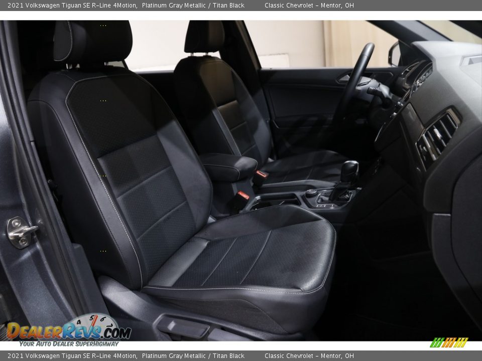 Front Seat of 2021 Volkswagen Tiguan SE R-Line 4Motion Photo #15