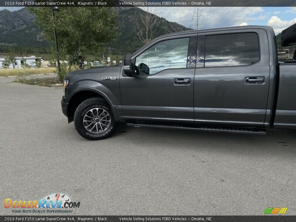 2019 Ford F150 Lariat SuperCrew 4x4 Magnetic / Black Photo #2