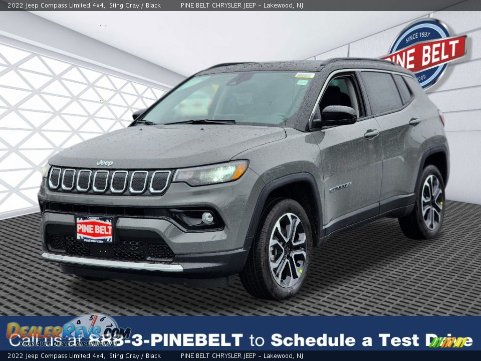 2022 Jeep Compass Limited 4x4 Sting Gray / Black Photo #1