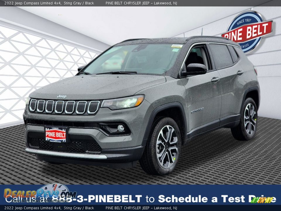 2022 Jeep Compass Limited 4x4 Sting Gray / Black Photo #1