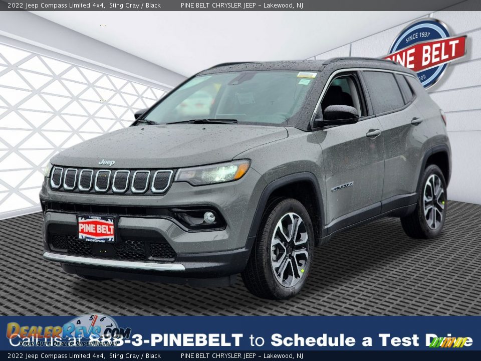 2022 Jeep Compass Limited 4x4 Sting Gray / Black Photo #1