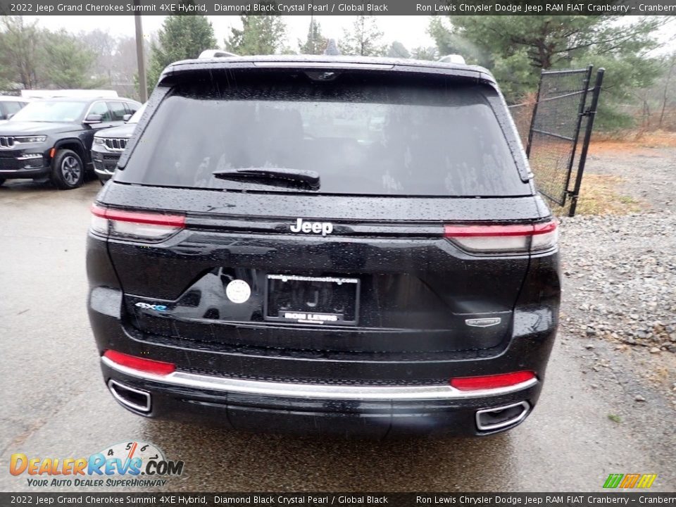 2022 Jeep Grand Cherokee Summit 4XE Hybrid Diamond Black Crystal Pearl / Global Black Photo #4