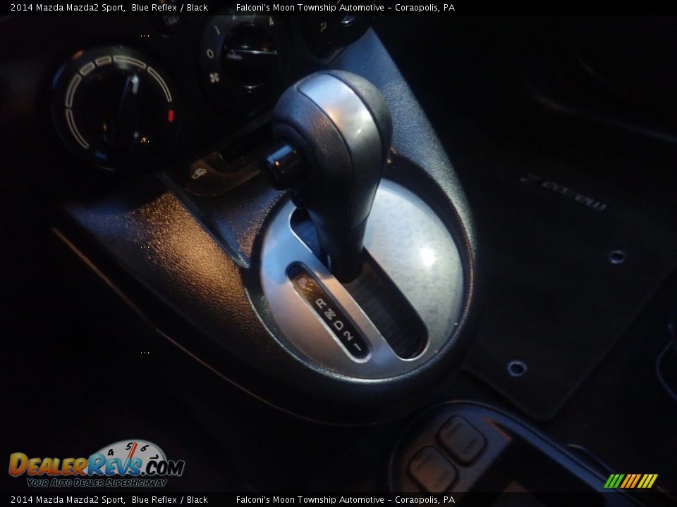 2014 Mazda Mazda2 Sport Shifter Photo #24