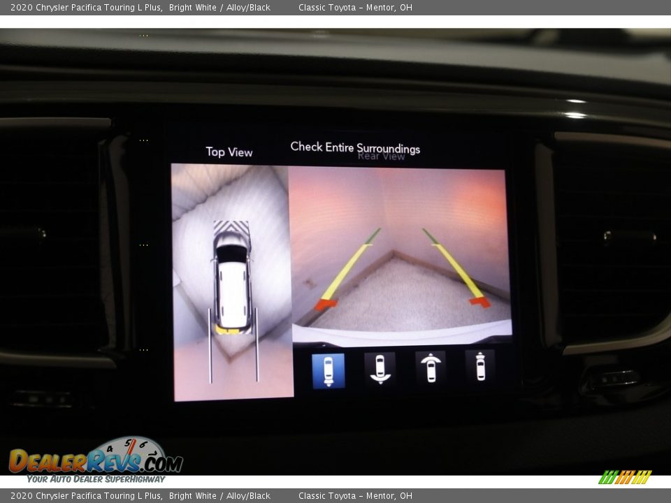 2020 Chrysler Pacifica Touring L Plus Bright White / Alloy/Black Photo #14