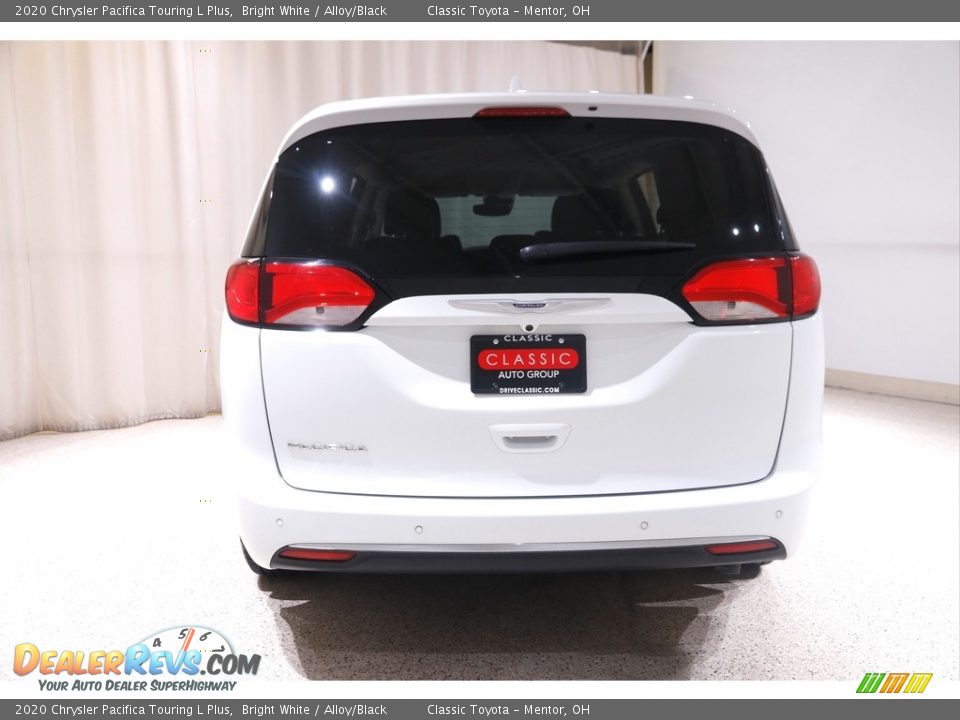 2020 Chrysler Pacifica Touring L Plus Bright White / Alloy/Black Photo #24