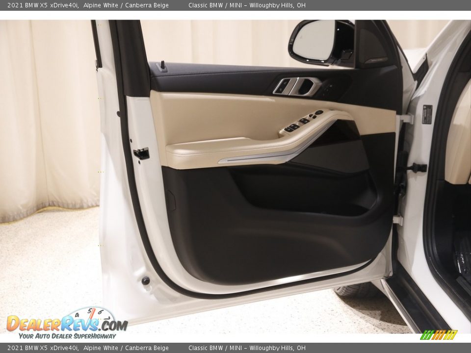 Door Panel of 2021 BMW X5 xDrive40i Photo #4