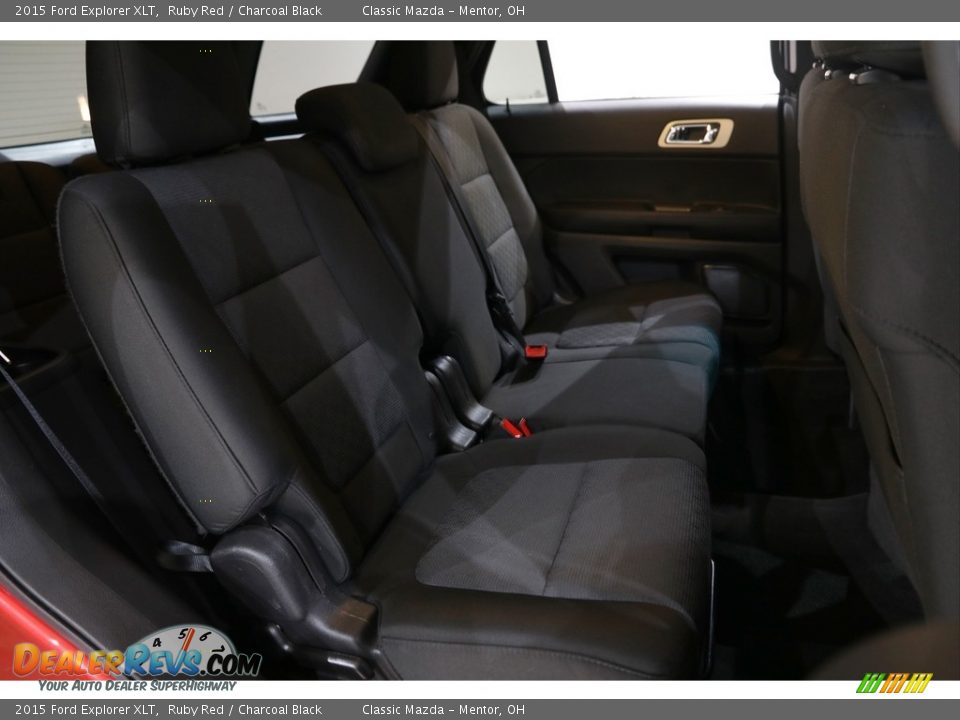 2015 Ford Explorer XLT Ruby Red / Charcoal Black Photo #17